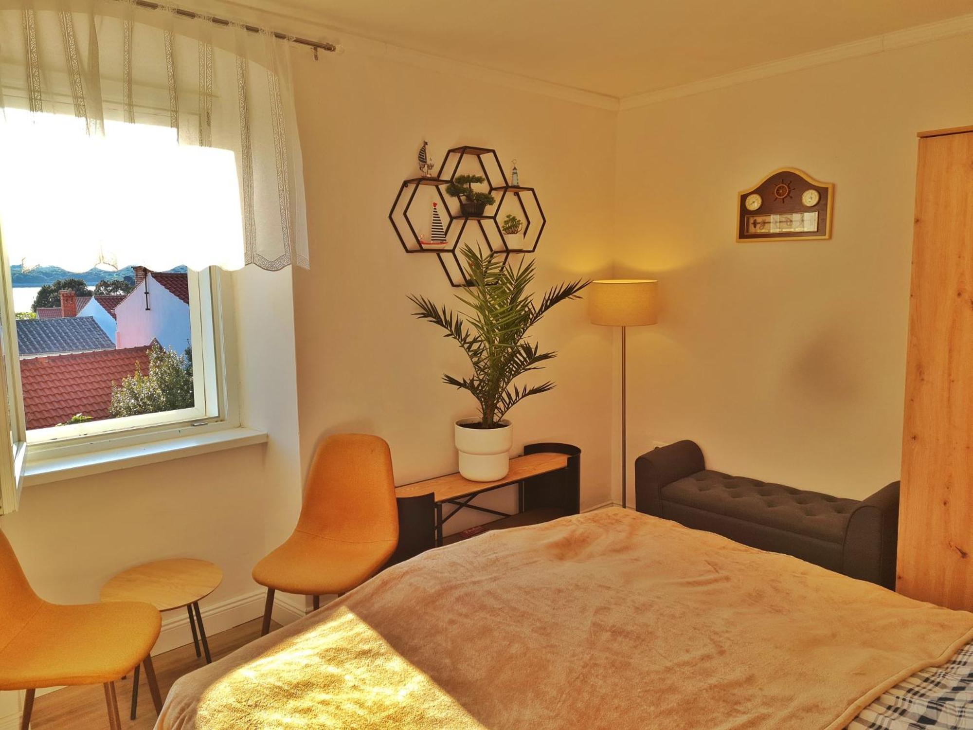 Holiday Place Veli Dvor - Vacation House With Private Garden In Old Town Punat Exterior foto