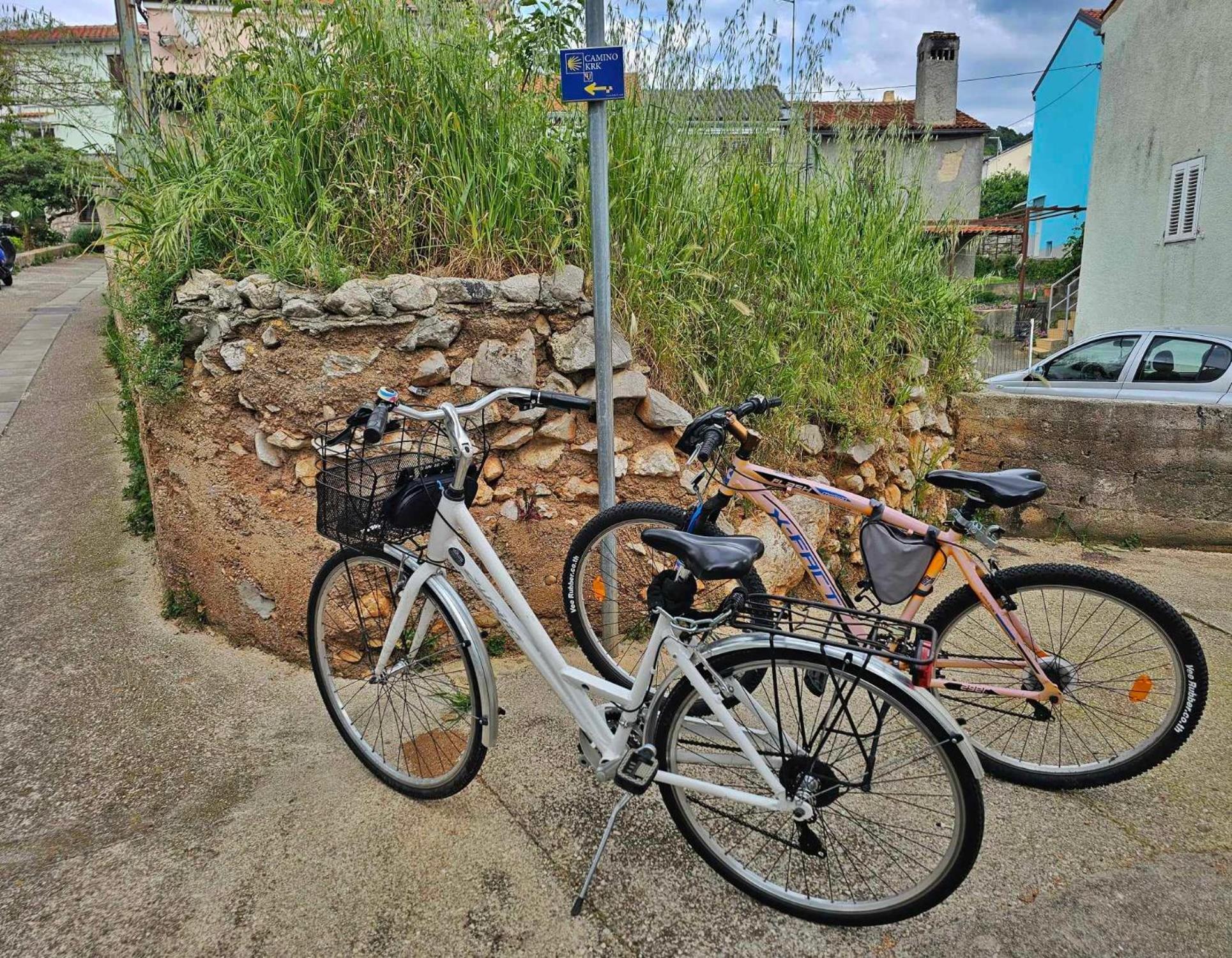 Holiday Place Veli Dvor - Vacation House With Private Garden In Old Town Punat Exterior foto